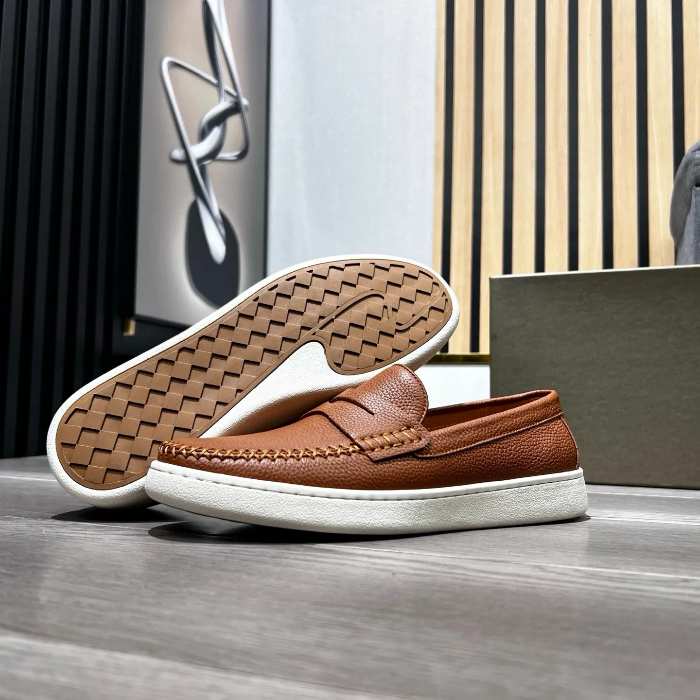 Ex-factory price 480 BV〰️Purely handmade classic men's beanie shoes👉👉driving shoes, slip-on shoes, made of Italian imported cowhide, 💕water-dyed cowhide lining, 🔊original outsole, waterproof platform design, comfortable for the feet. A good choice for traveling and driving, three colors available, code number: 38-44, (45 can be customized)